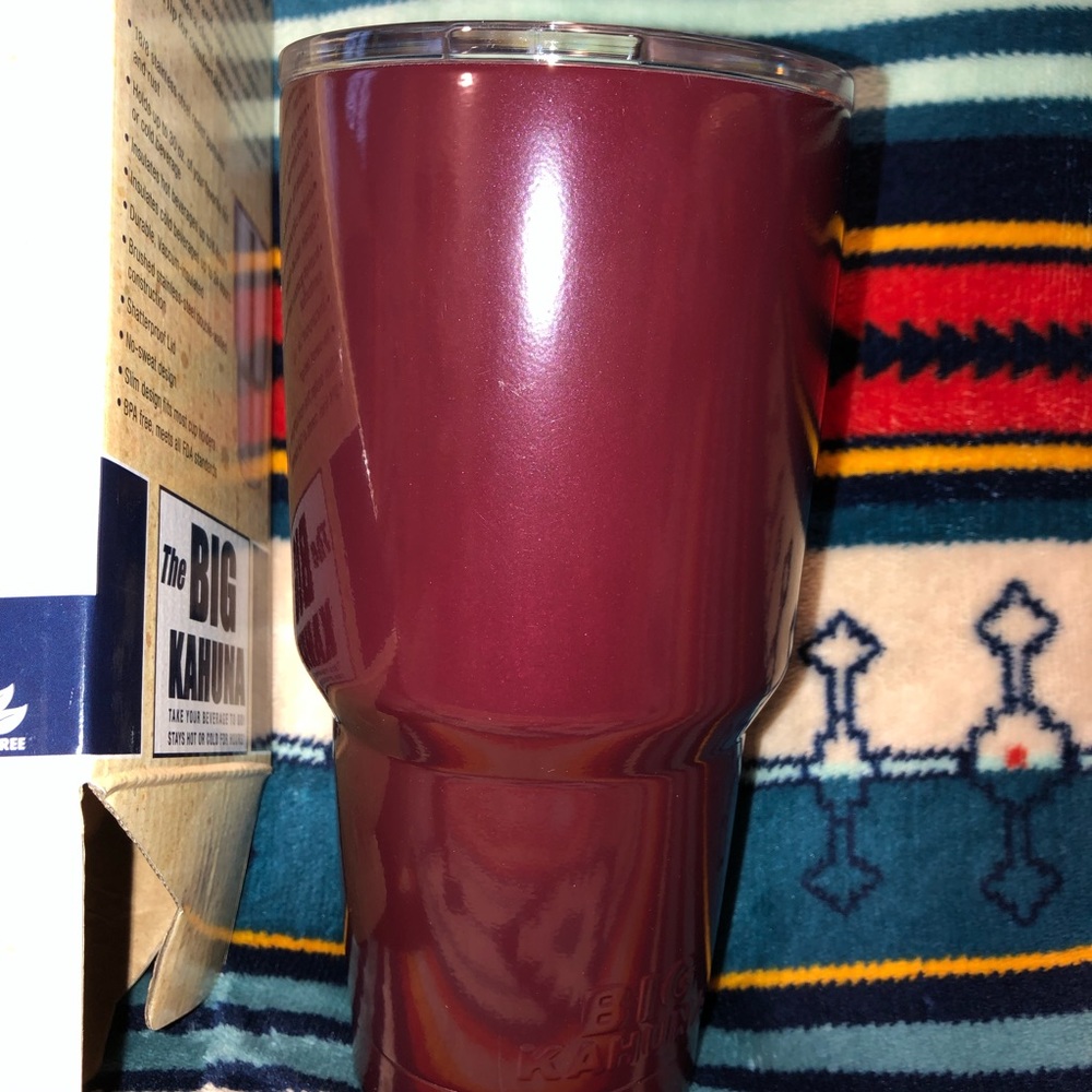 NIB Big Kahuna maroon tumbler